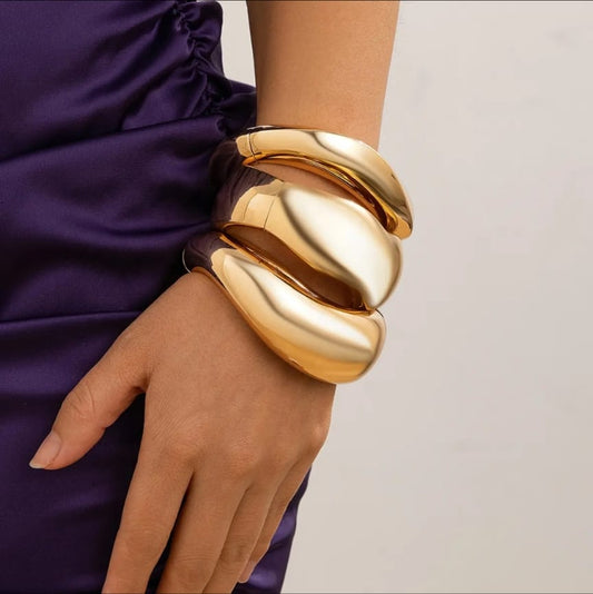 Brushed Gold Bangle Set (PRE ORDER ONLY)