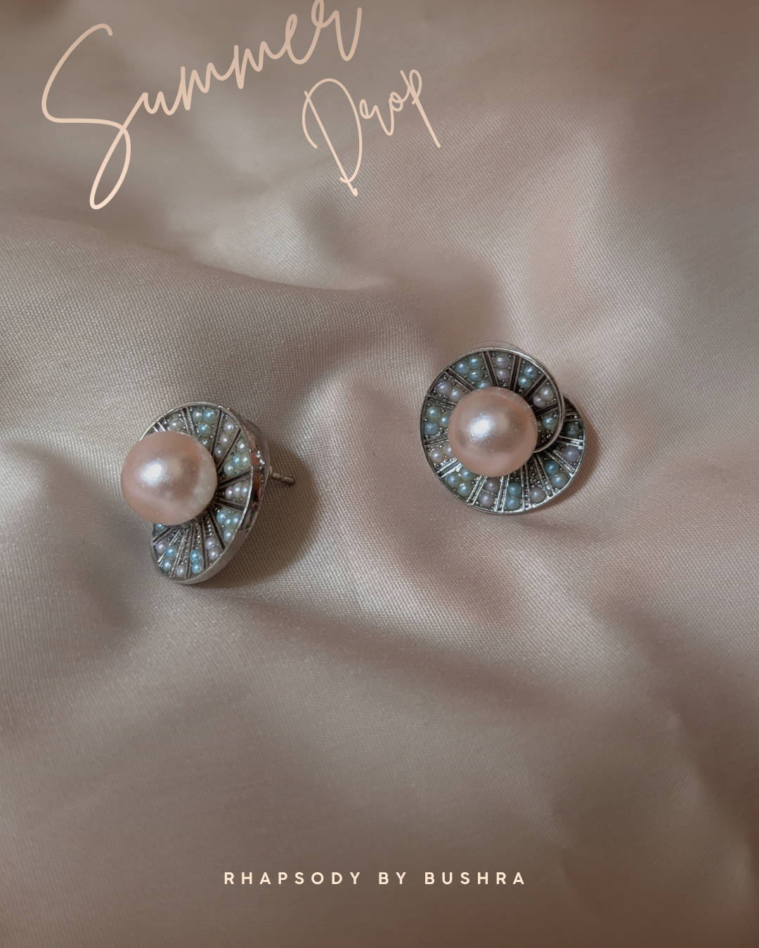 Shell stud with pearl