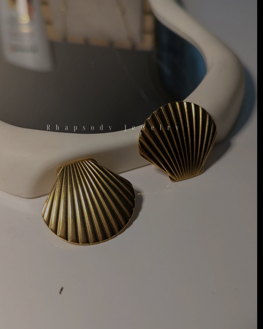 Chunky Shell Earrings