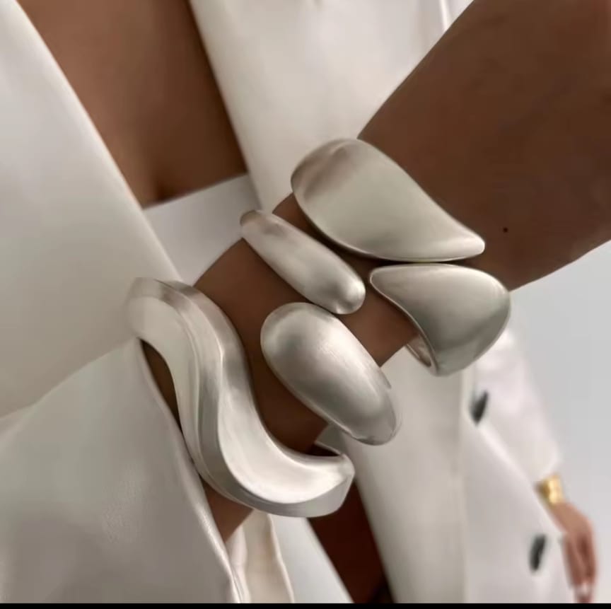 Brushed SIlver Bangle Set (PRE ORDER ONLY)