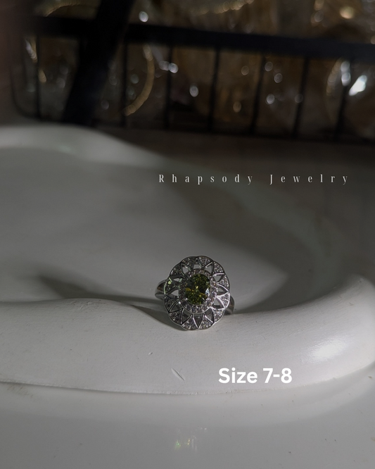 RB501	Floral Green Halo Ring size (7-8)