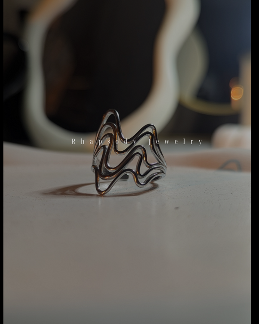 wavy ring 4