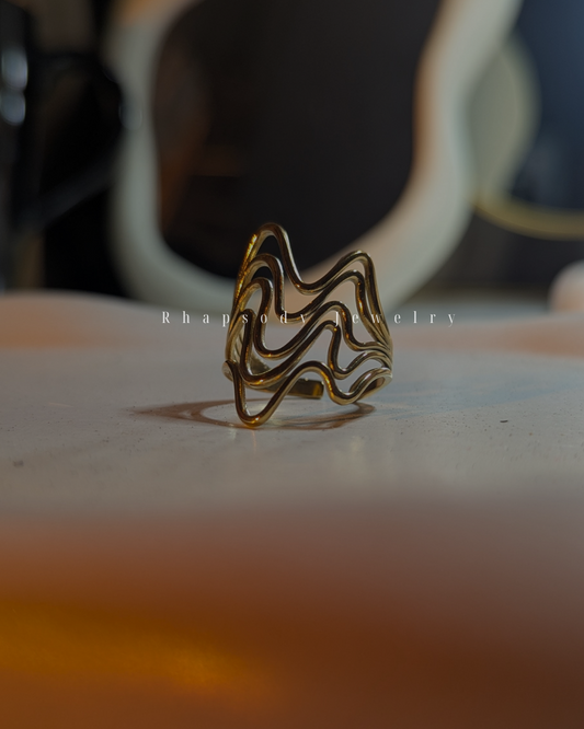 wavy ring 4